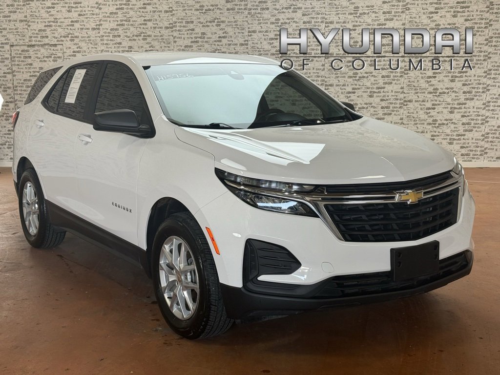 Used 2024 Chevrolet Equinox LS w/ LS Convenience Package image 1