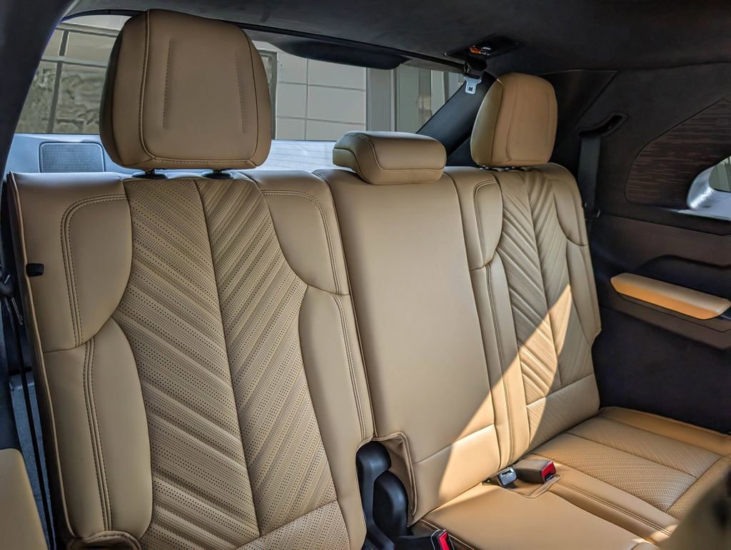 New 2025 Cadillac Escalade IQ Luxury 2 AWD/4WD image 23