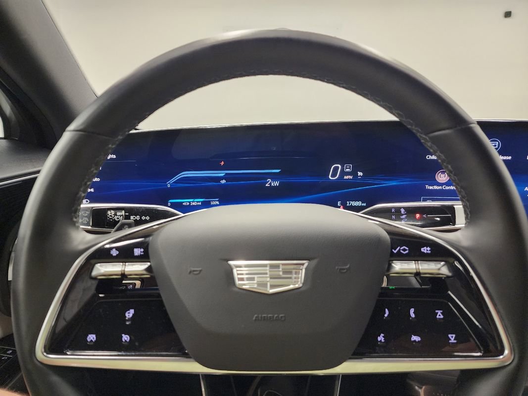 Used 2024 Cadillac Lyriq Sport image 22