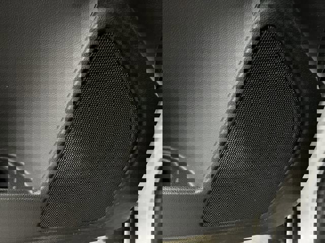 Certified 2020 GMC Canyon SLE w/ Driver Alert Package image 23