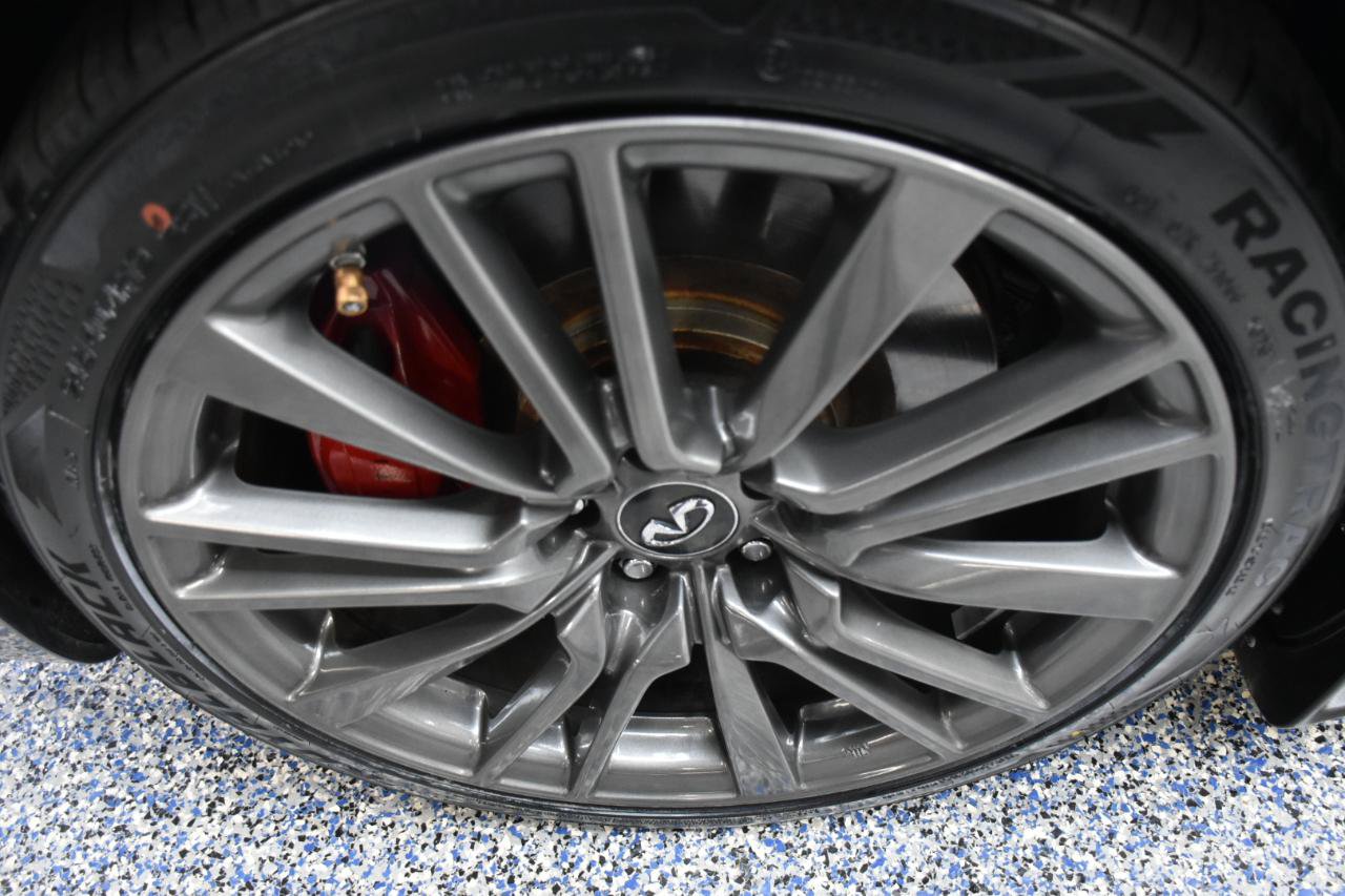 Used 2017 INFINITI Q60 Red Sport 400 AWD/4WD image 29