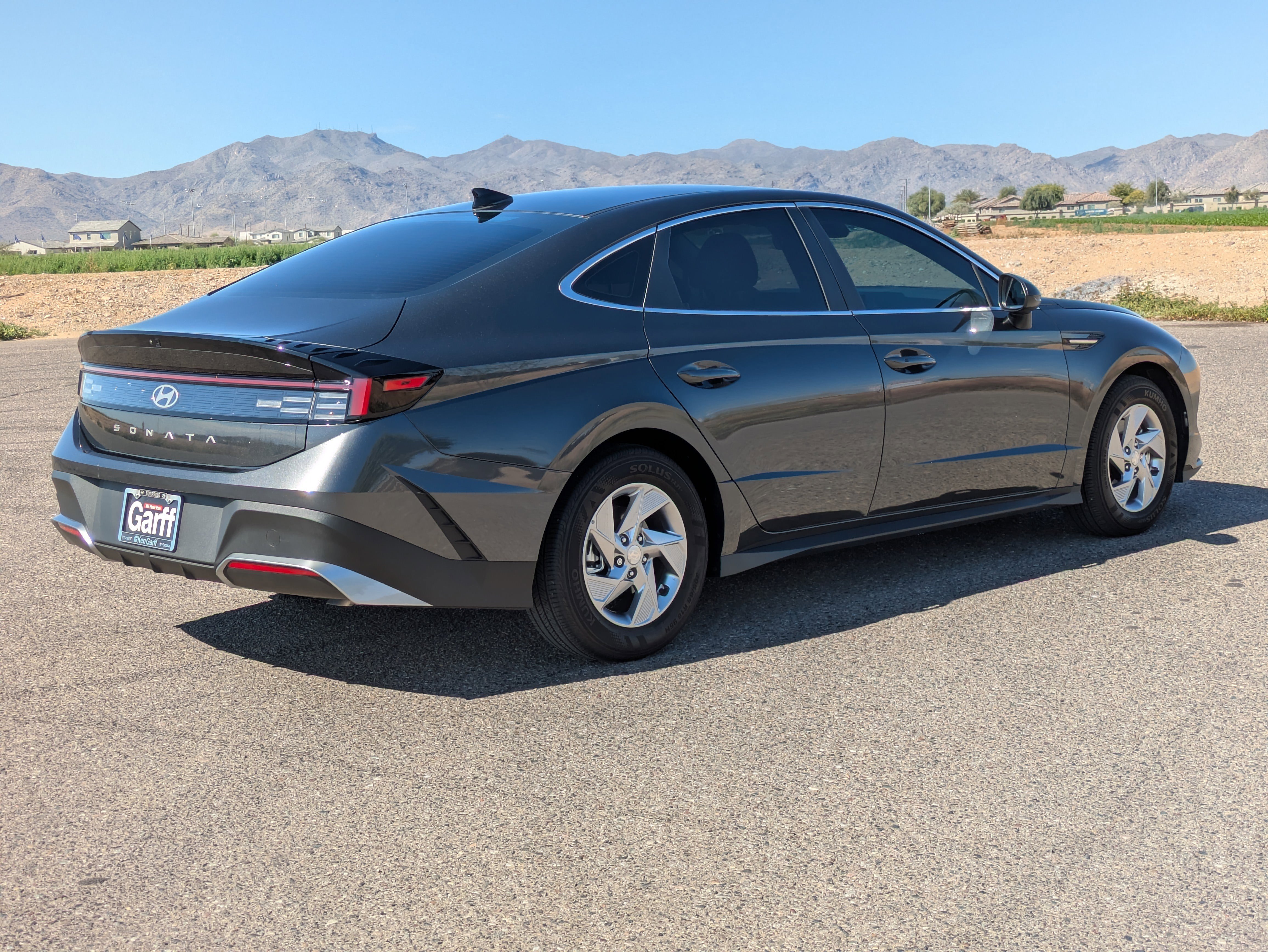 Certified 2025 Hyundai Sonata SE image 3