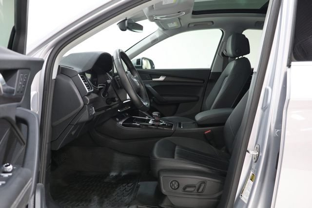 Used 2022 Audi Q5 2.0T Premium Plus w/ Premium Plus Package AWD/4WD image 19