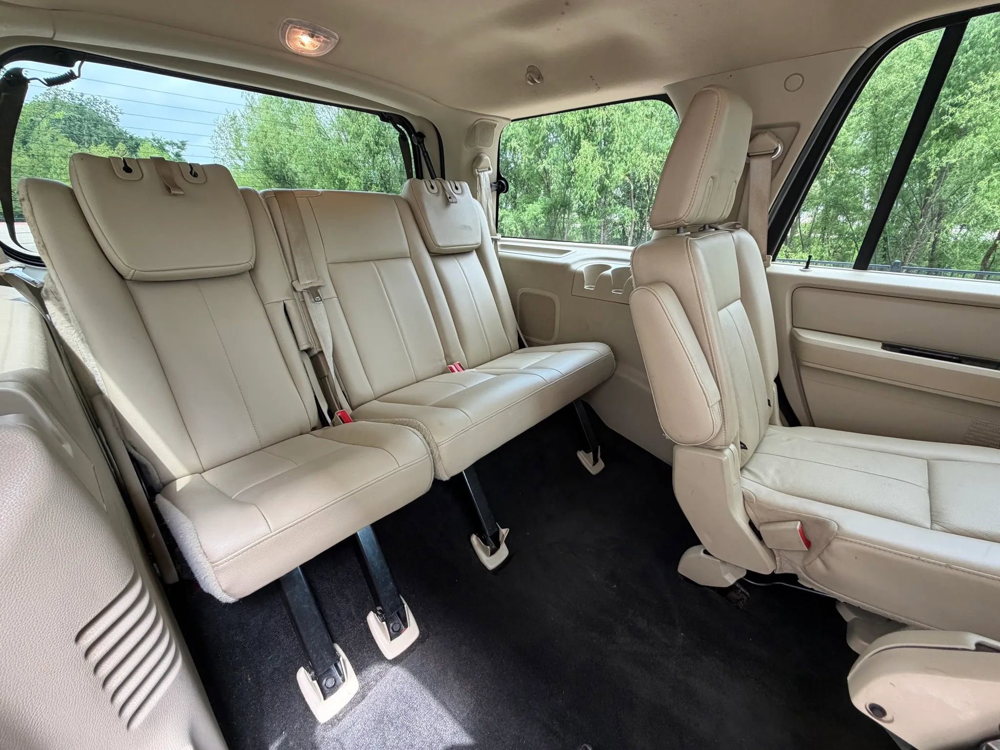 Used 2015 Ford Expedition Limited w/ Equipment Group 301A RWD image 39