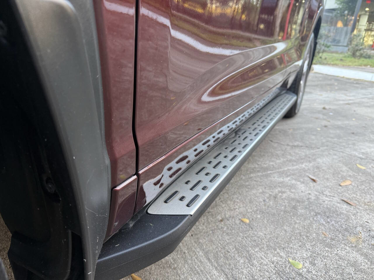 Used 2015 Toyota Highlander Plus FWD image 17