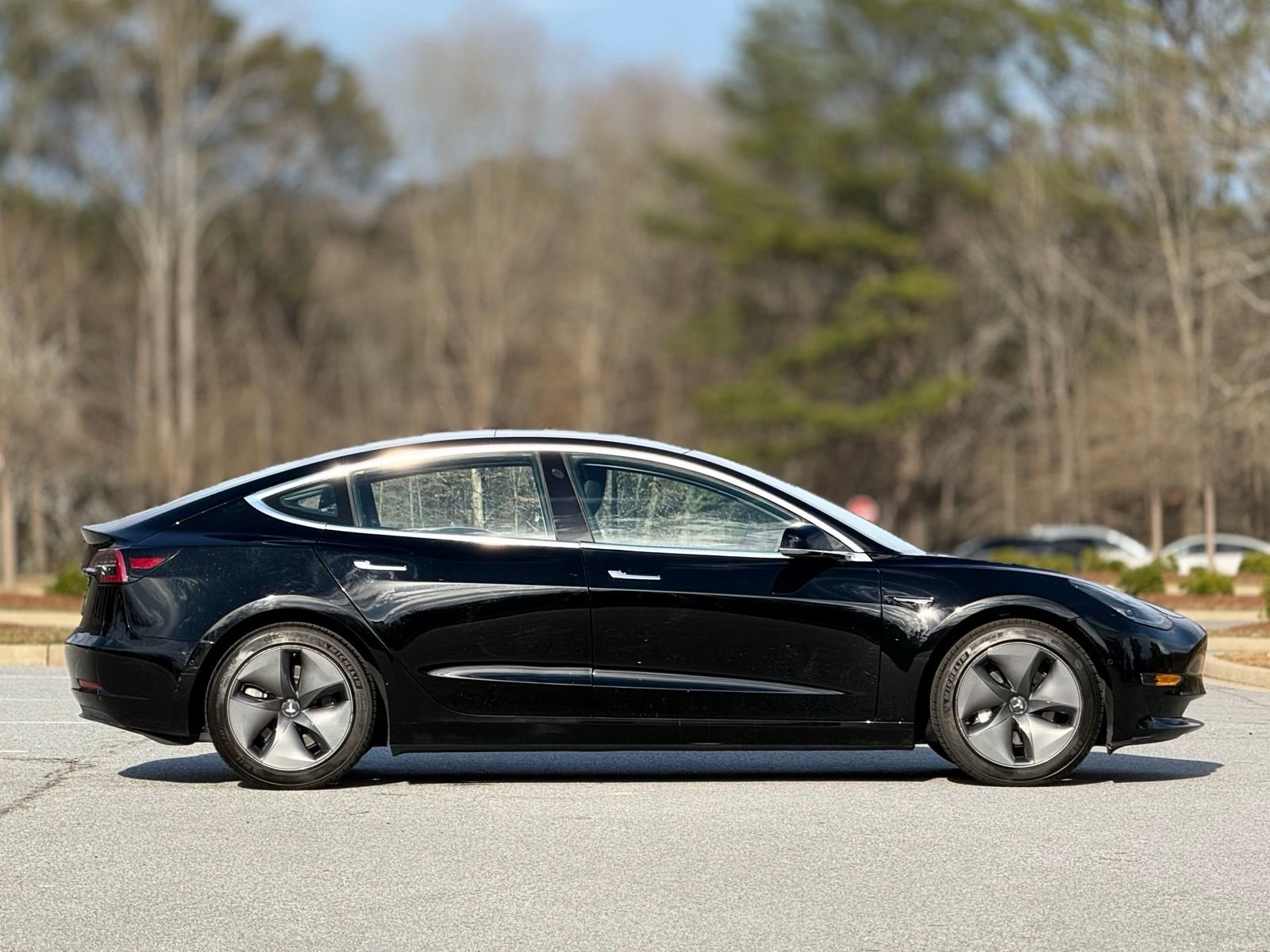 Used 2018 Tesla Model 3 Mid Range image 11