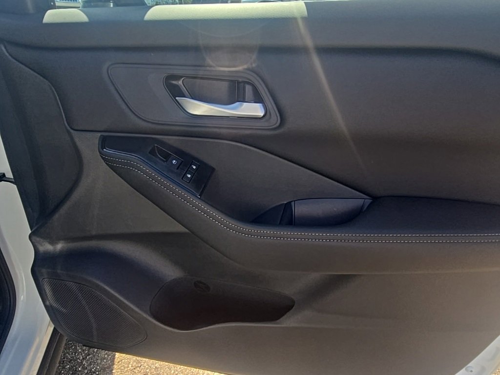 New 2026 Nissan Rogue SV image 21