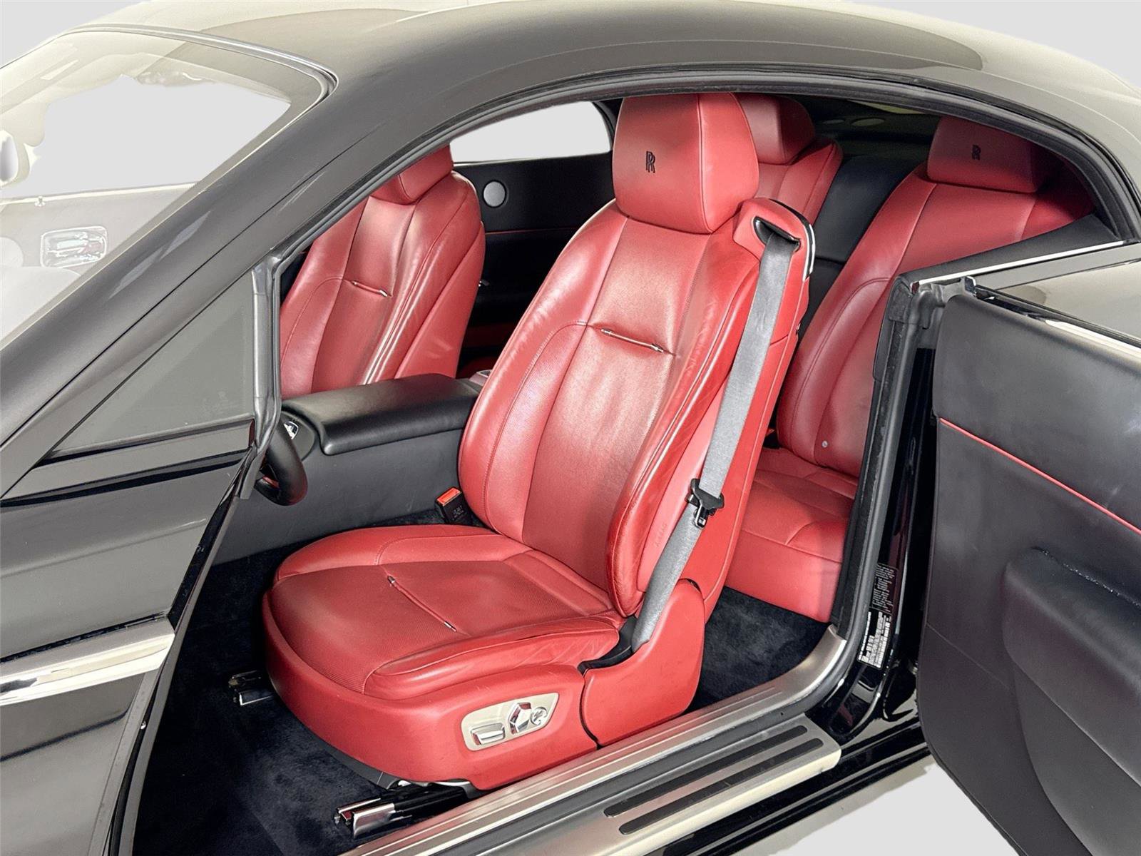 Used 2019 Rolls-Royce Wraith image 14