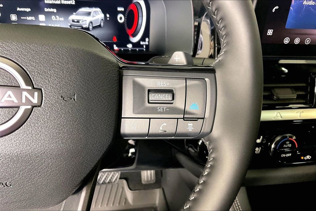 New 2026 Nissan Pathfinder Platinum w/ Accent Package image 30