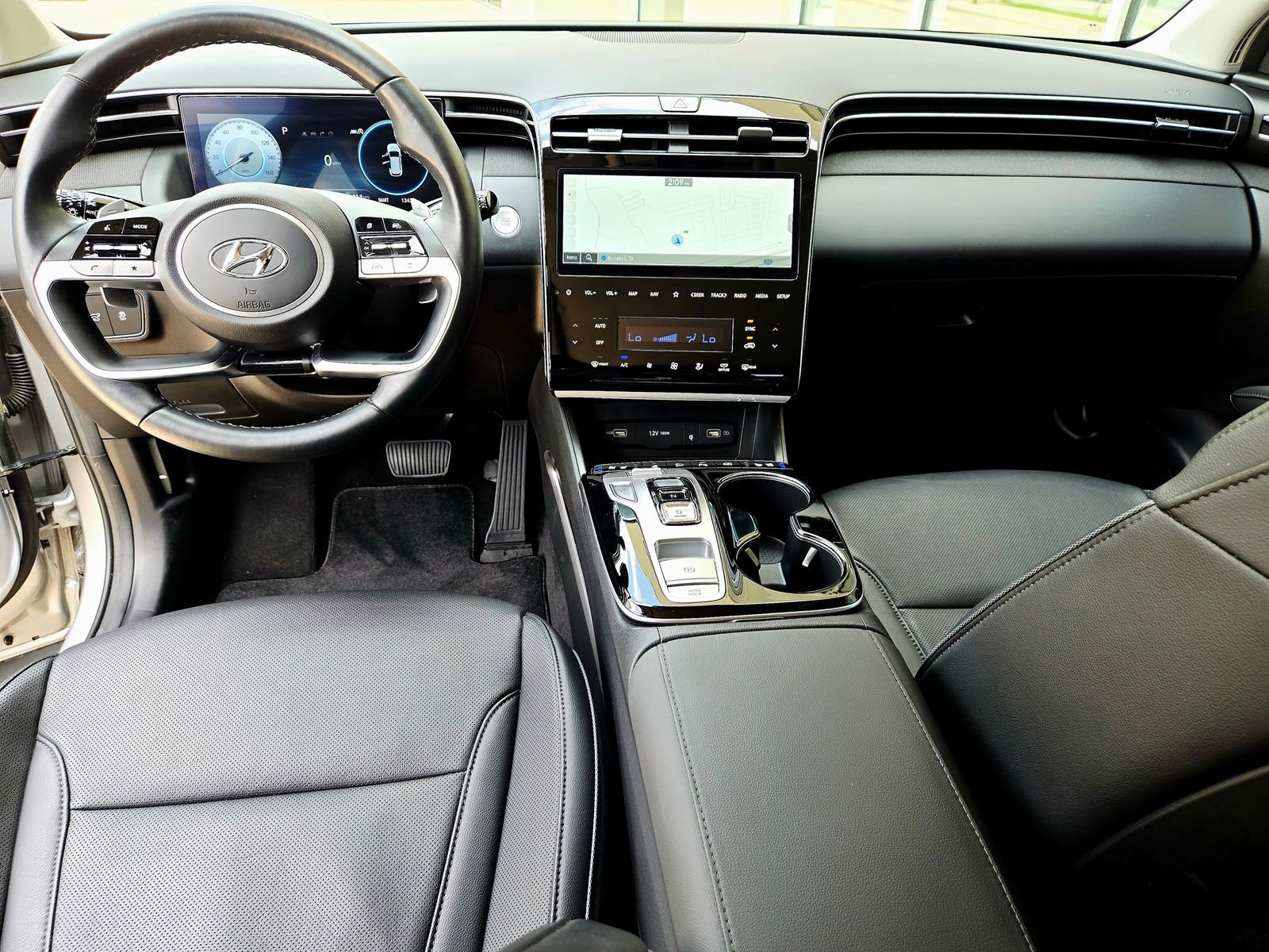 Certified 2024 Hyundai Tucson Limited image 9