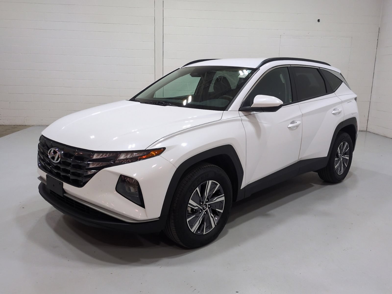 Certified 2024 Hyundai Tucson Blue AWD/4WD image 7