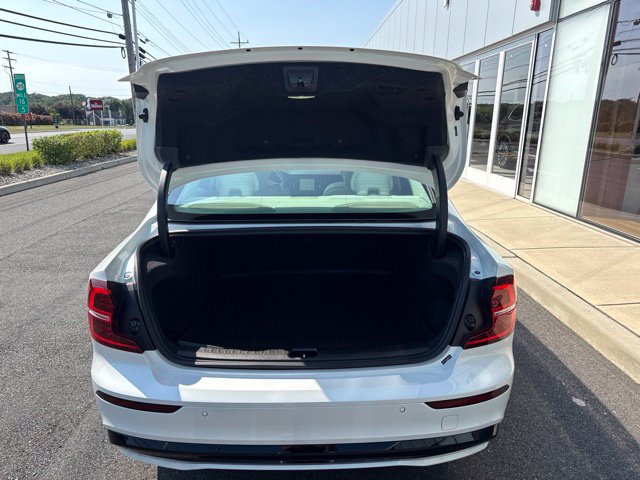 Certified 2025 Volvo S60 B5 Core AWD/4WD image 11
