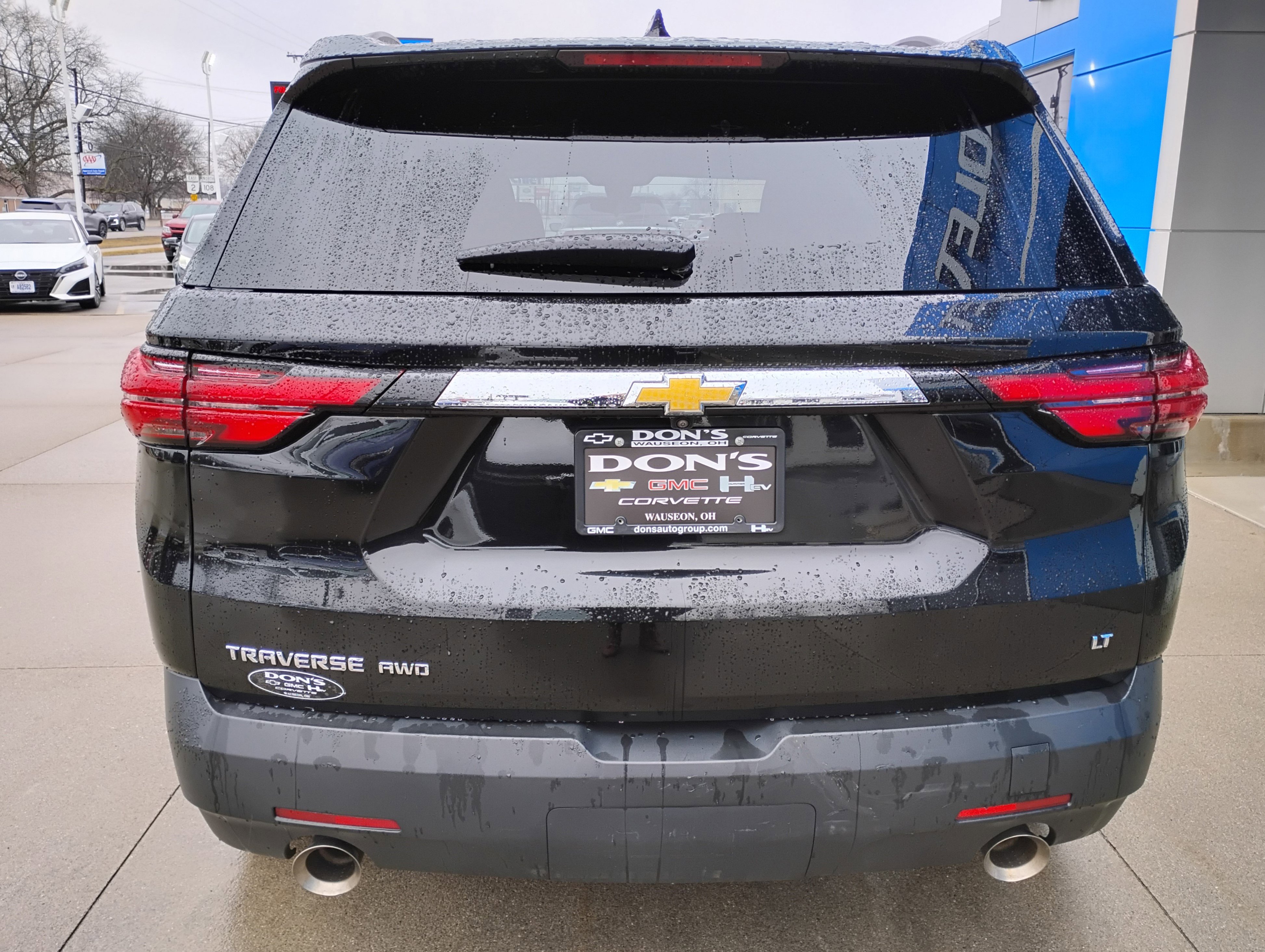 Used 2023 Chevrolet Traverse LT w/ LPO, Floor Liner Package AWD/4WD image 33