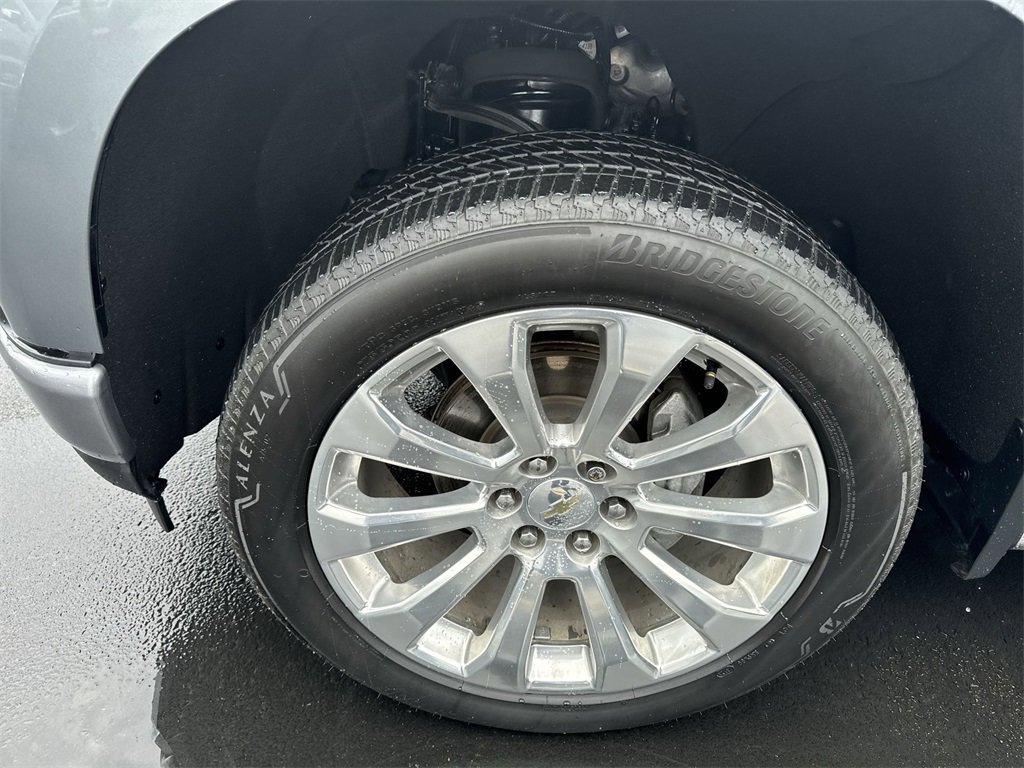 Used 2021 Chevrolet Silverado 1500 High Country image 16