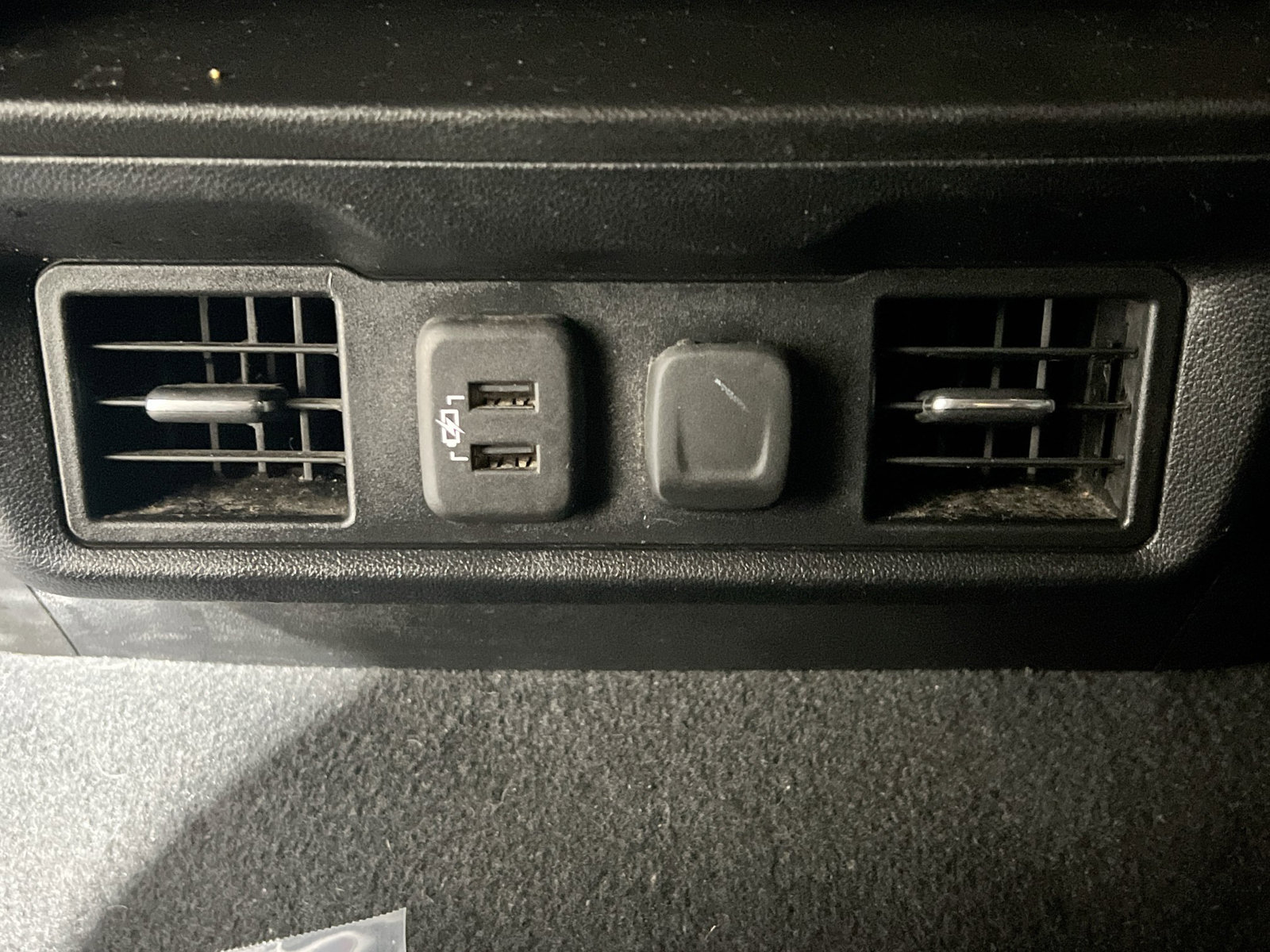 Used 2021 Chevrolet Silverado 1500 RST AWD/4WD image 17