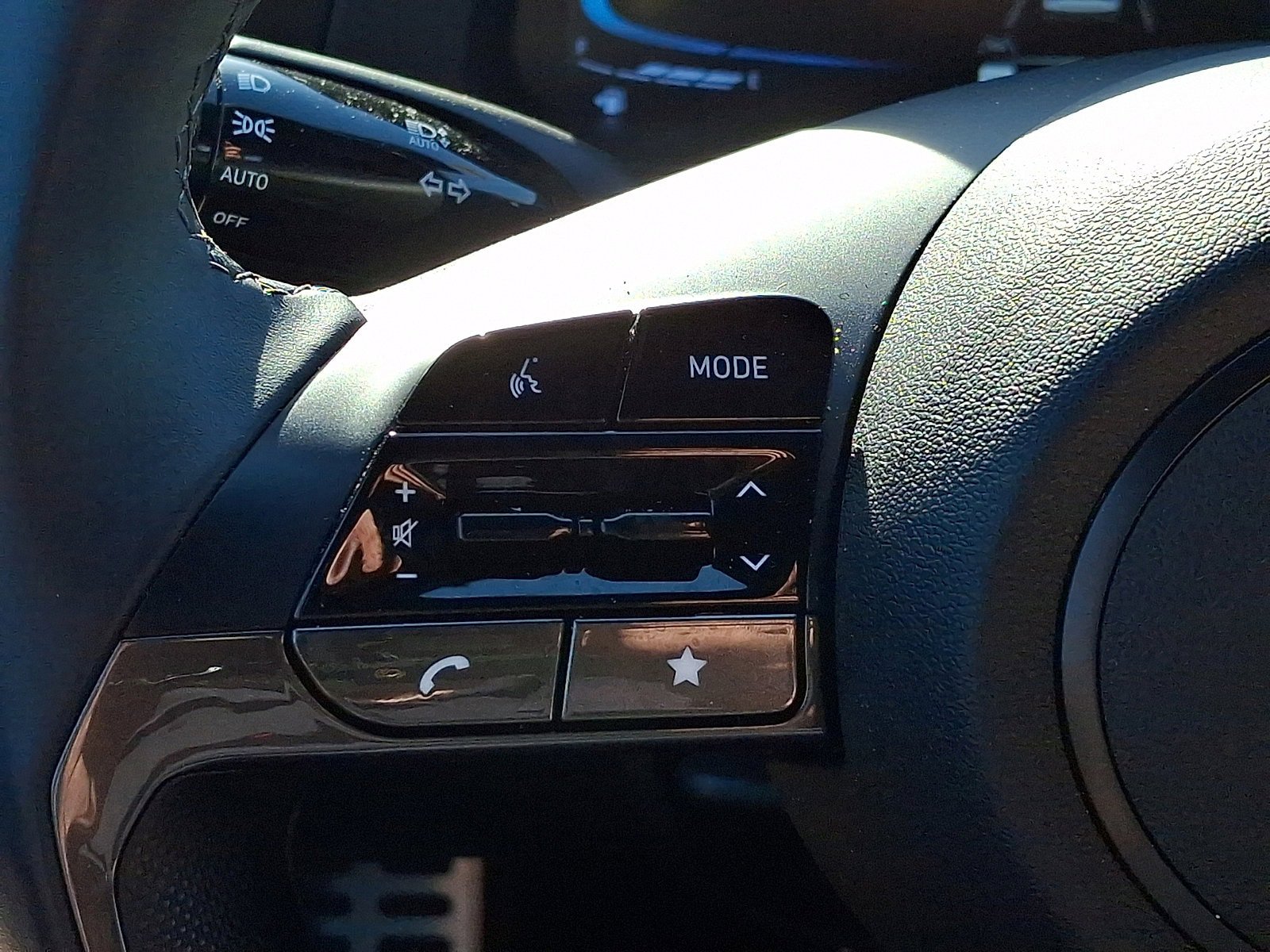 Certified 2025 Hyundai Elantra Sport FWD image 21