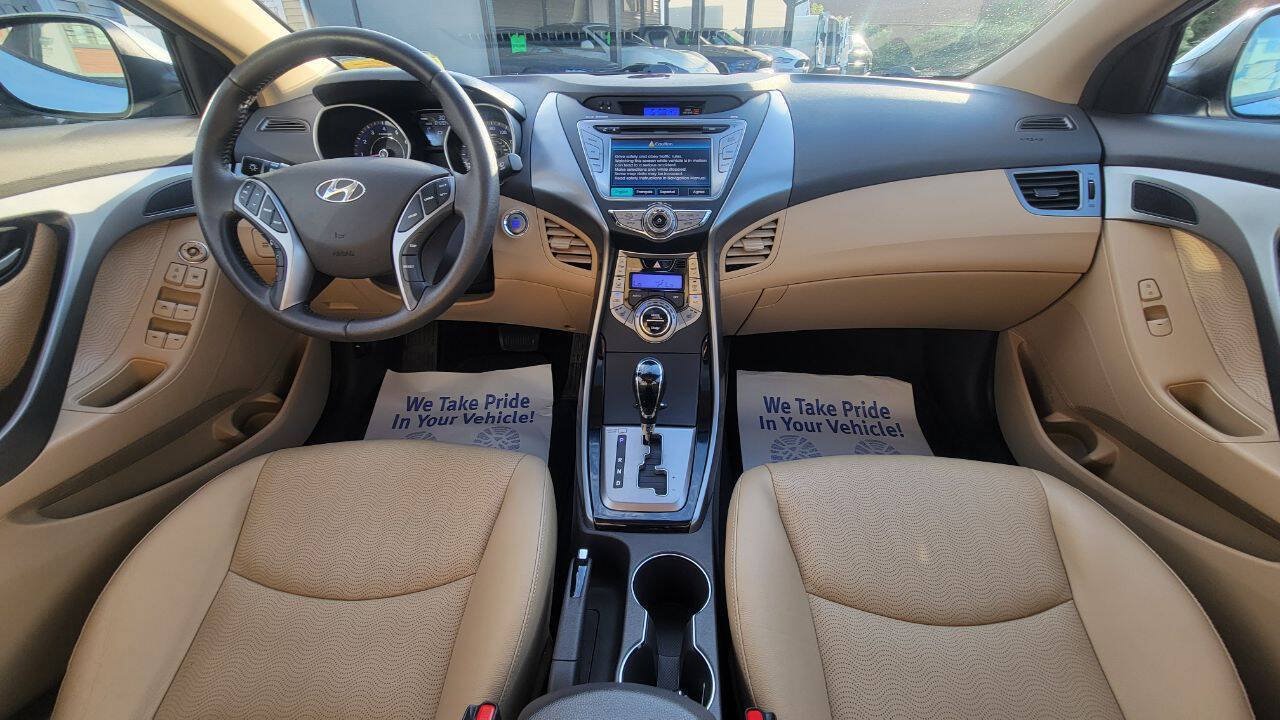 Used 2013 Hyundai Elantra Limited w/ Technology Pkg FWD image 10