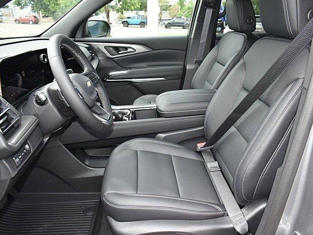 New 2026 Chevrolet Traverse LT w/ Driver Confidence Package image 7