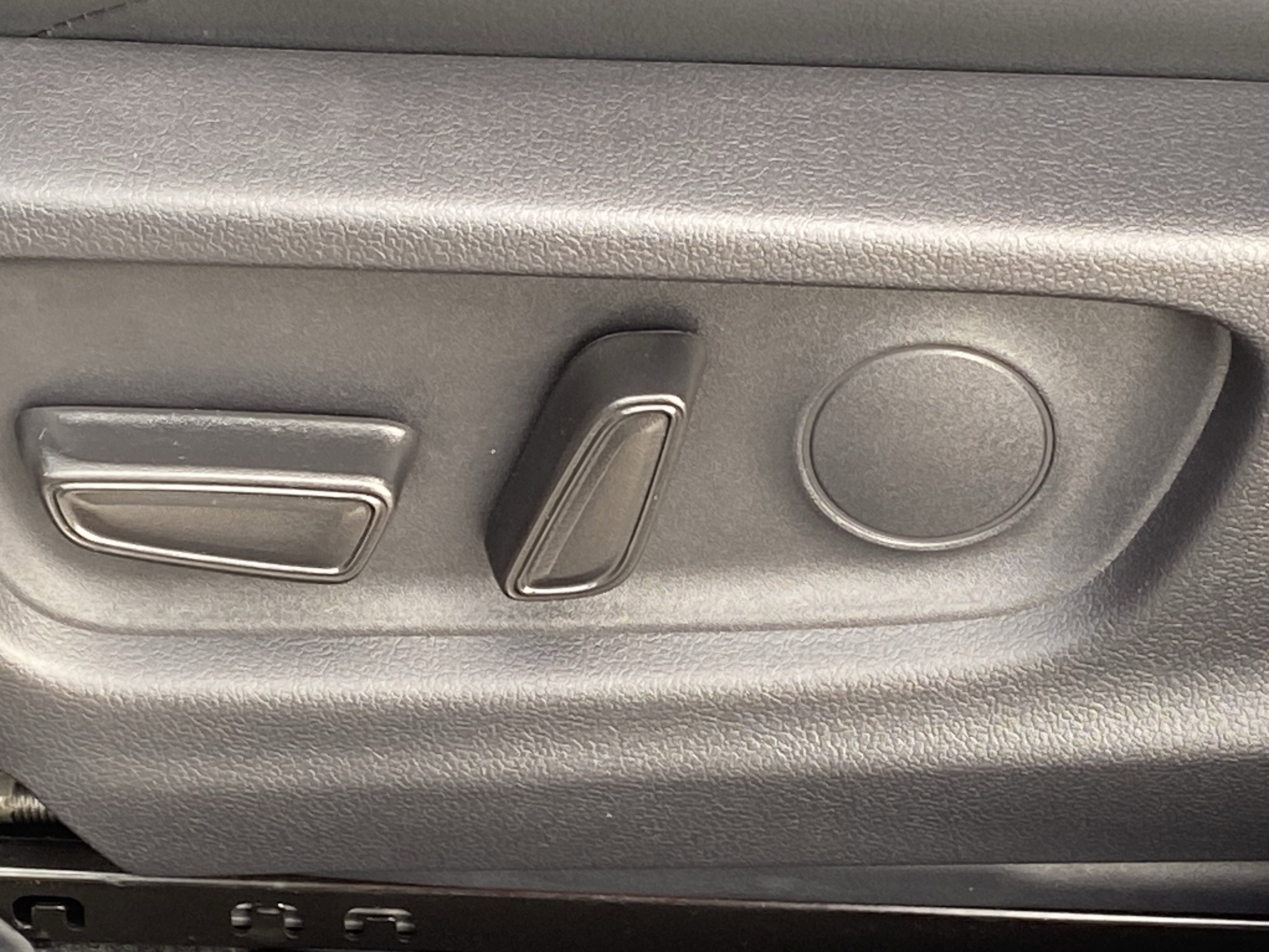 Certified 2026 Toyota Corolla XSE image 30