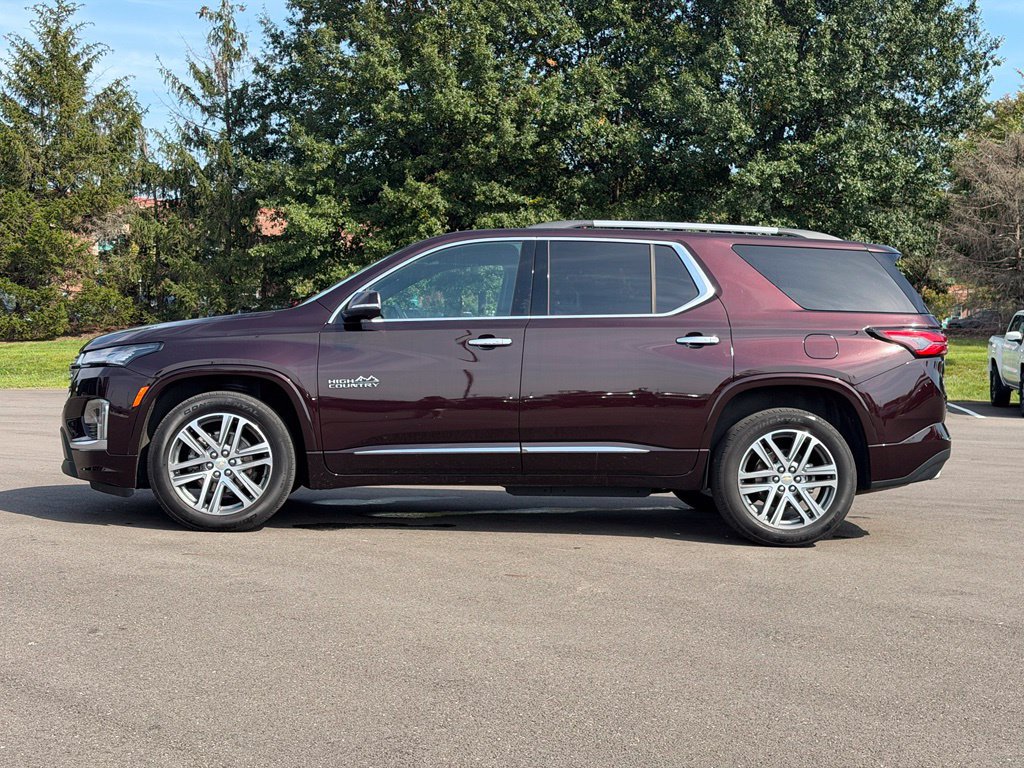 Used 2023 Chevrolet Traverse High Country AWD/4WD image 3