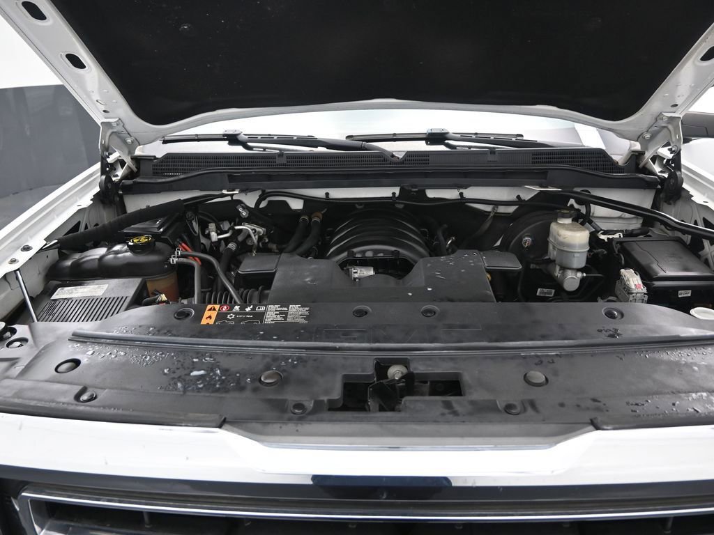 Used 2018 GMC Sierra 1500 SLE w/ Suspension Package, Off-Road image 16