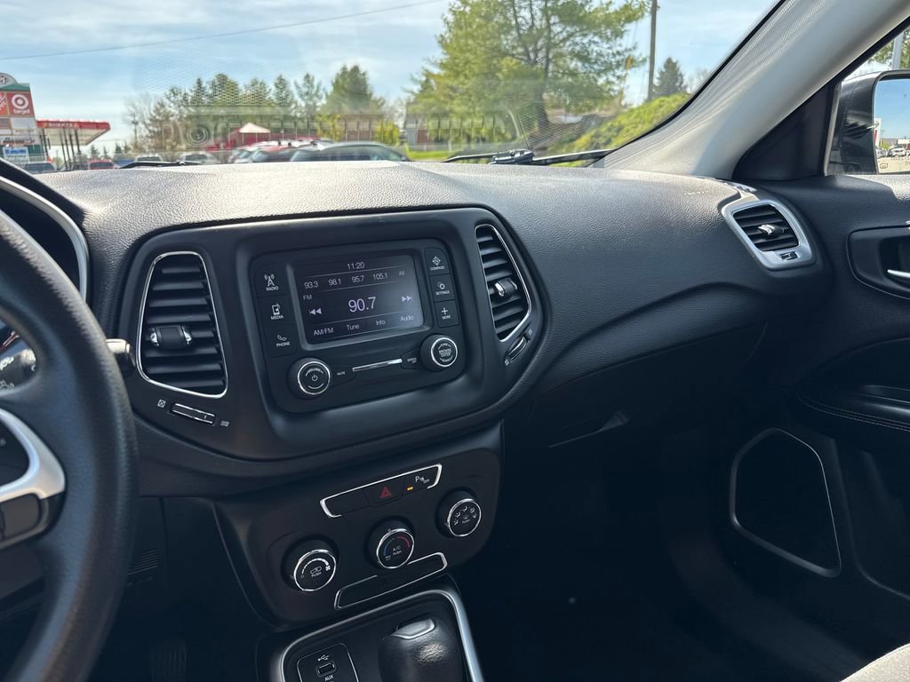 Used 2018 Jeep Compass Sport image 18