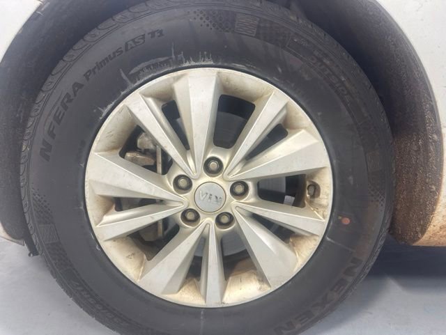 Used 2016 Kia Sedona LX w/ LX Convenience Package FWD image 11