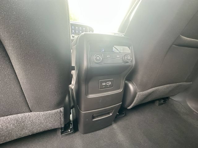 Used 2023 GMC Acadia SLE FWD image 24