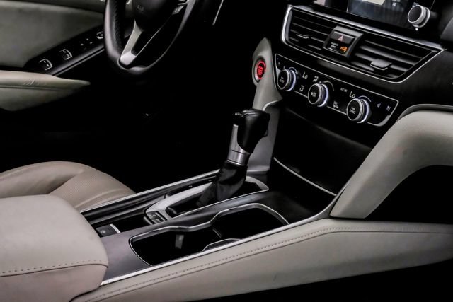 Used 2018 Honda Accord Touring image 30