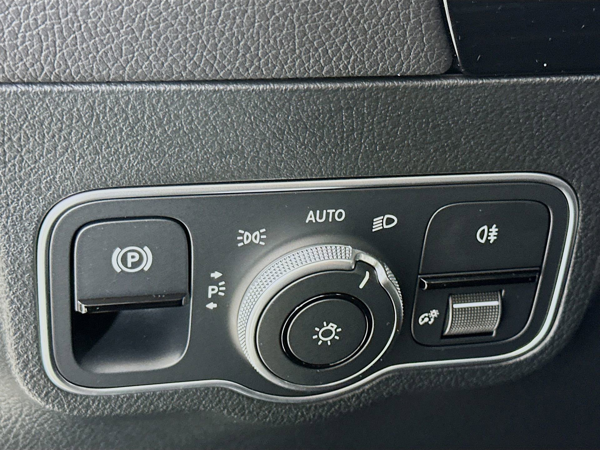 Certified 2026 Mercedes-Benz GLA 35 AMG 4MATIC image 11