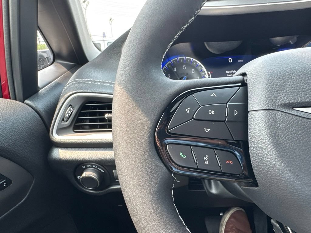 New 2027 Chrysler Pacifica Limited AWD/4WD image 18