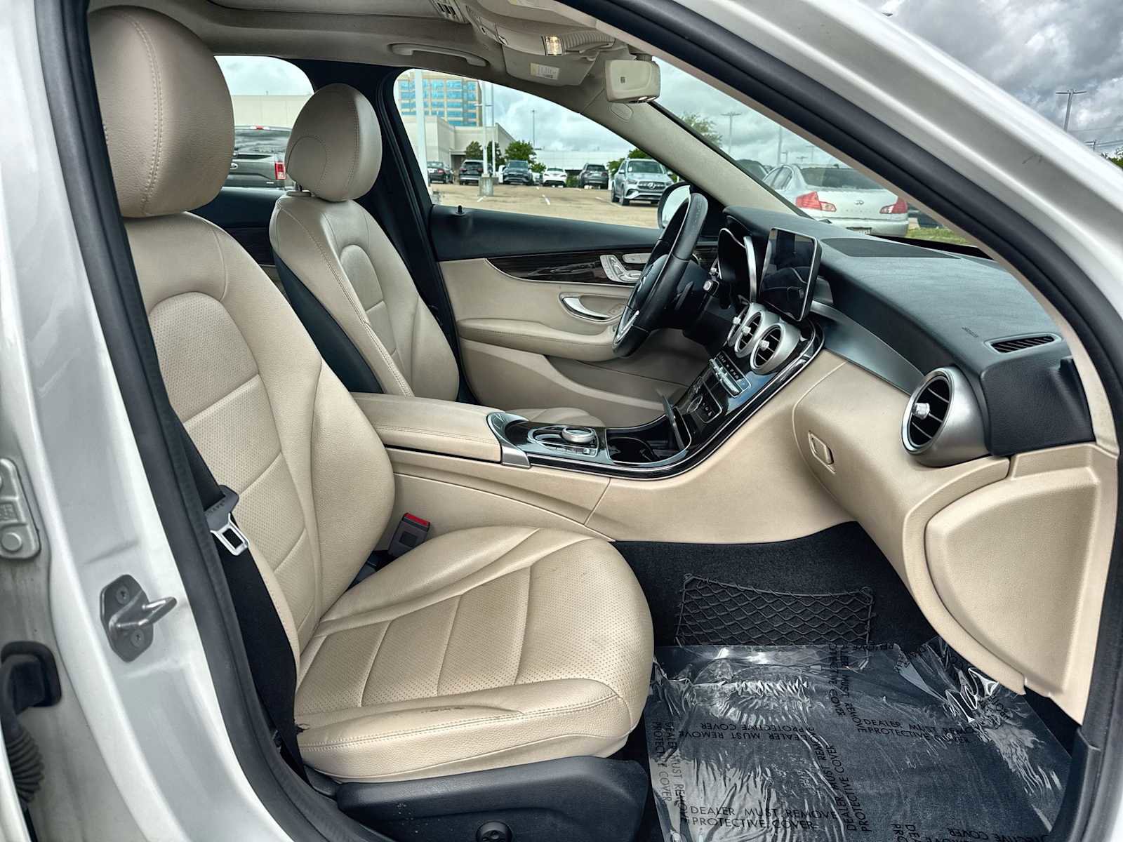 Used 2019 Mercedes-Benz C 300 Sedan image 9