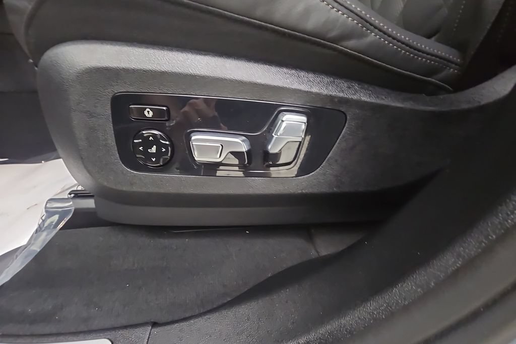 Certified 2026 BMW X5 xDrive40i AWD/4WD image 13