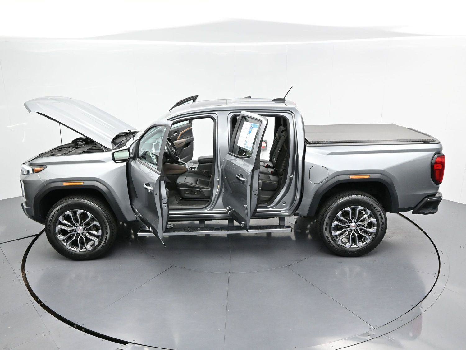 Used 2023 GMC Canyon Denali AWD/4WD image 43