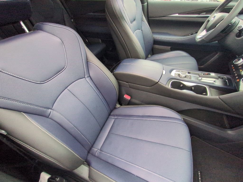 Used 2026 INFINITI QX60 Sport w/ Dark Cargo Package AWD/4WD image 25