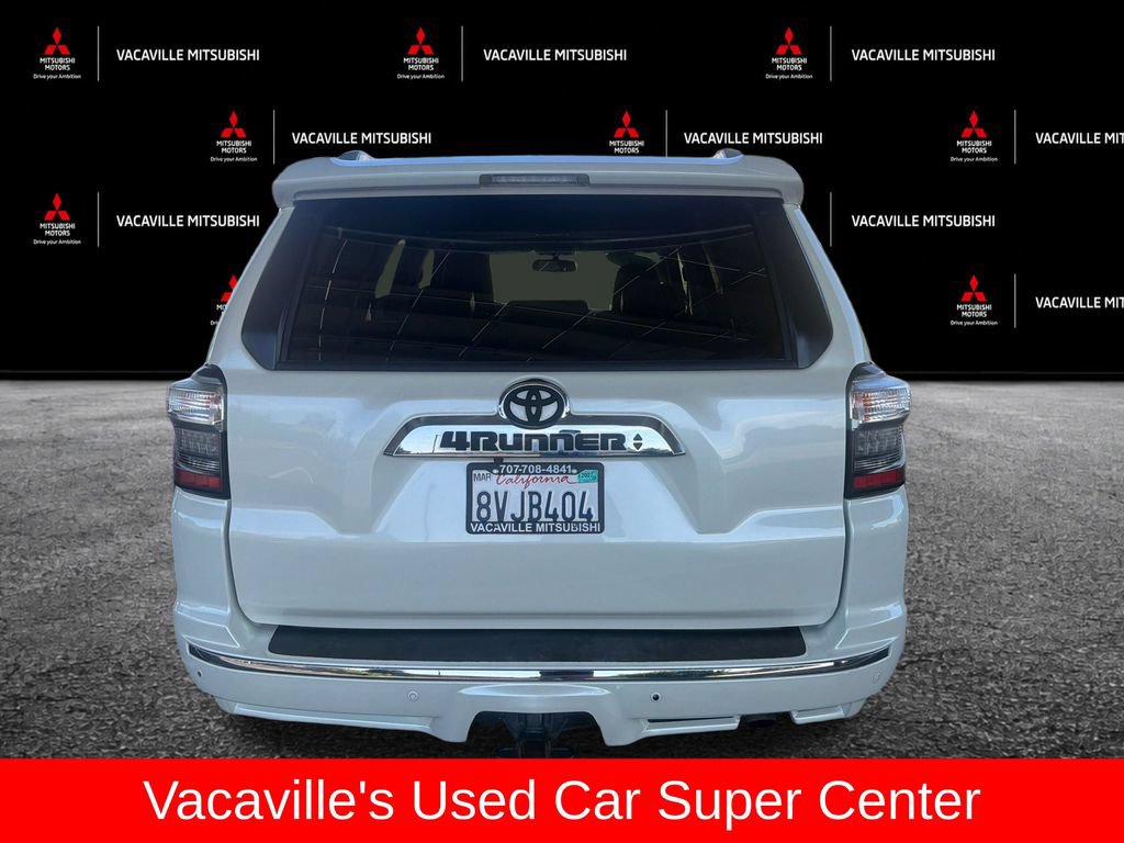 Used 2017 Toyota 4Runner Limited AWD/4WD image 4