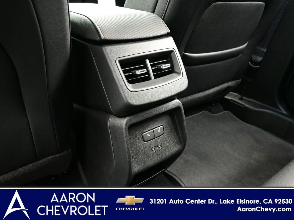 New 2026 Chevrolet Equinox EV LT w/ Convenience Package II FWD image 17