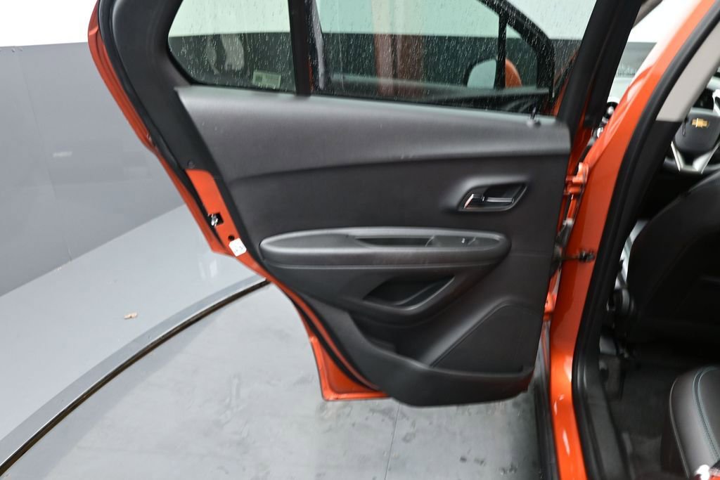 Used 2015 Chevrolet Trax LTZ AWD/4WD image 14