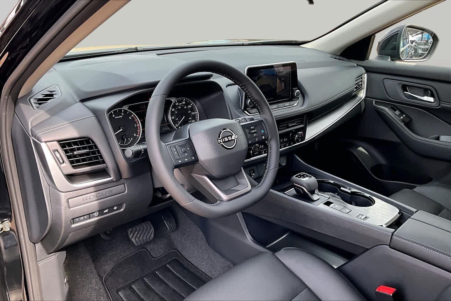 New 2027 Nissan Rogue Dark Armor FWD image 8