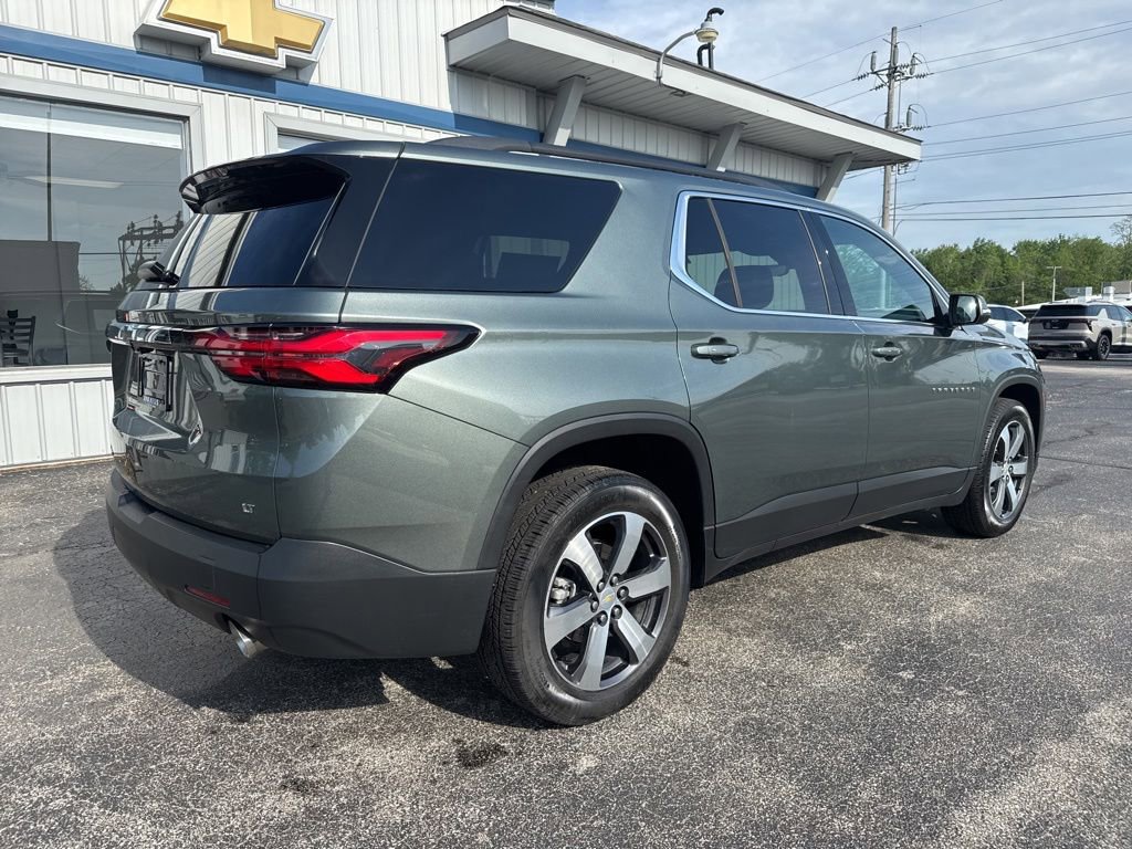 Used 2023 Chevrolet Traverse LT w/ LT Premium Package AWD/4WD image 7