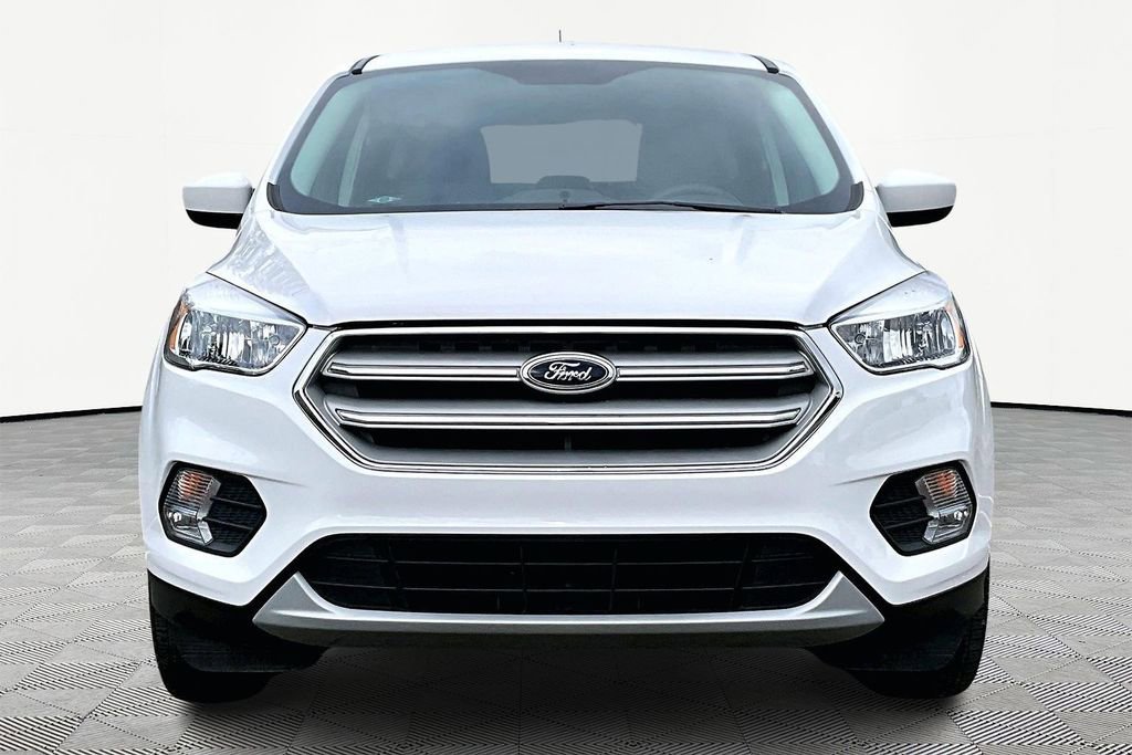 Certified 2019 Ford Escape SE image 3