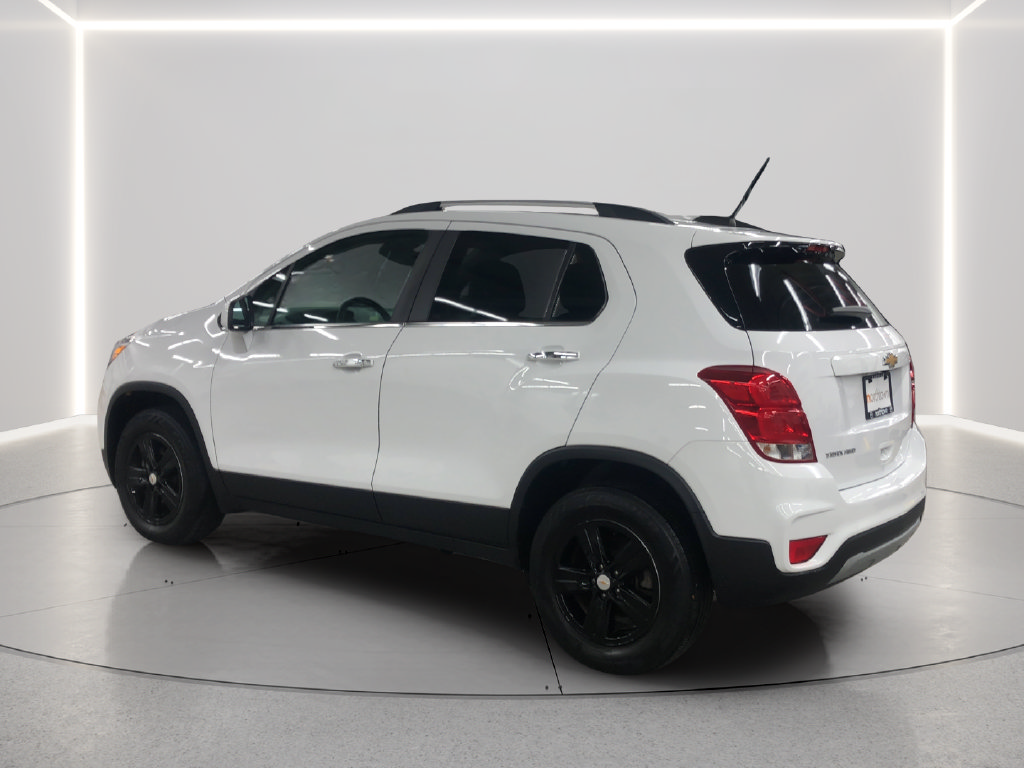 Used 2020 Chevrolet Trax LT w/ LT Convenience Package AWD/4WD image 4