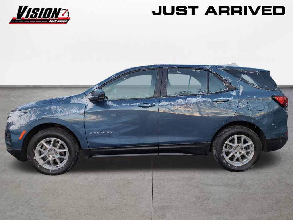 Used 2024 Chevrolet Equinox LS w/ Driver Confidence II Package image 8