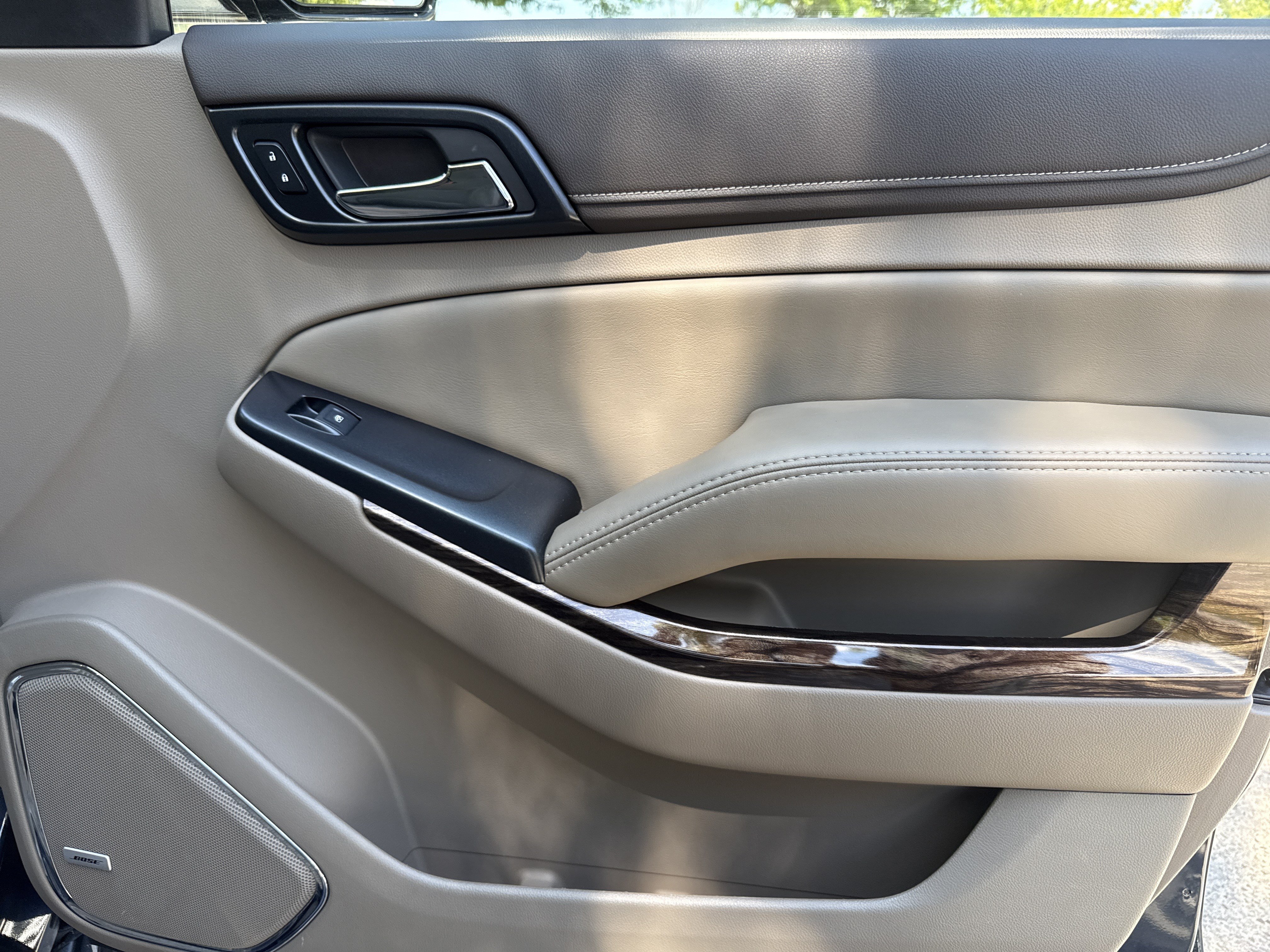 Used 2018 GMC Yukon SLT w/ Premium Edition RWD image 14