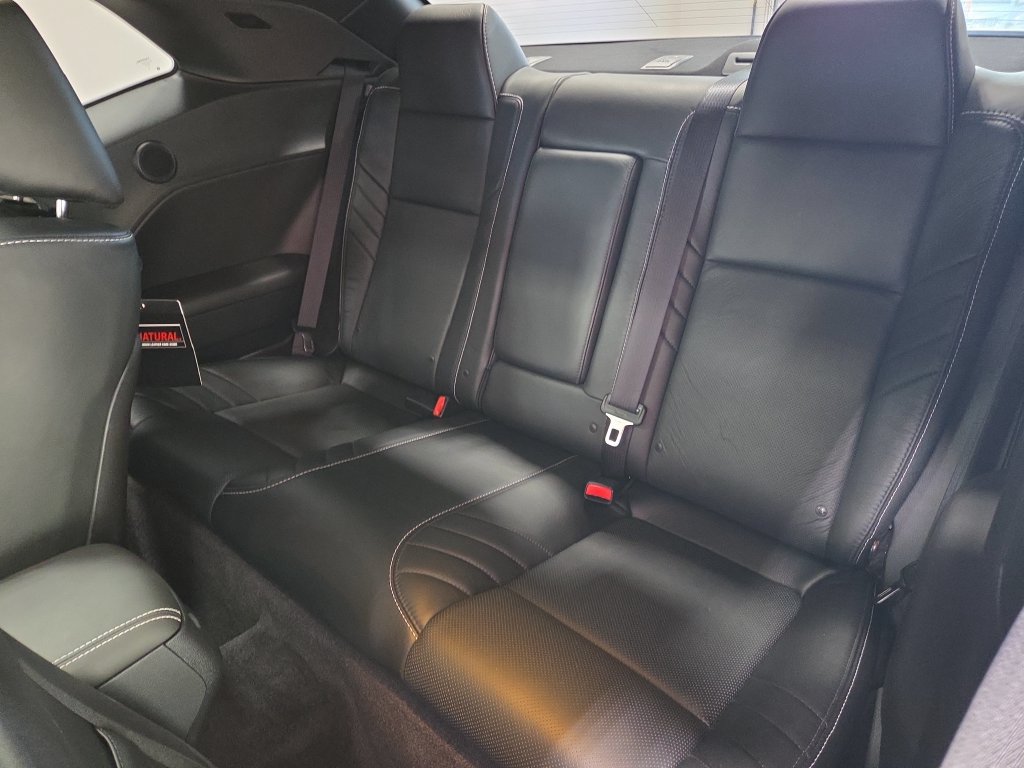 Used 2016 Dodge Challenger SRT Hellcat RWD image 29