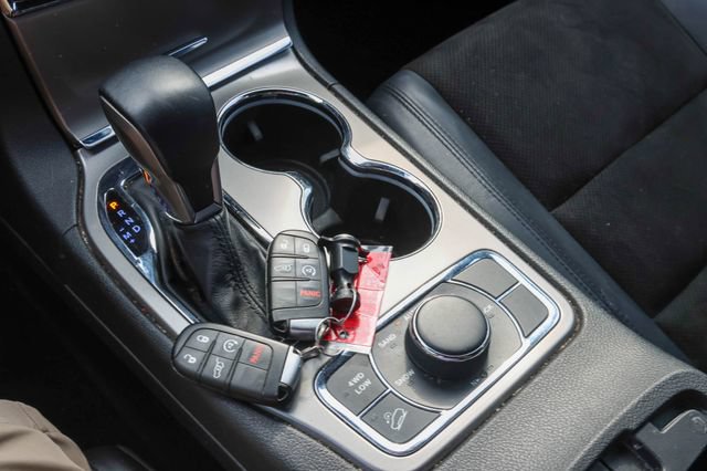 Used 2022 Jeep Grand Cherokee Laredo X AWD/4WD image 22