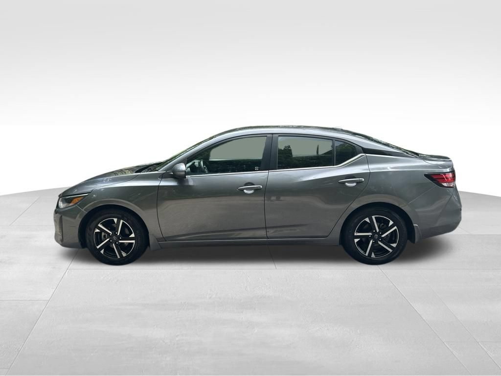Used 2024 Nissan Sentra SV FWD image 2