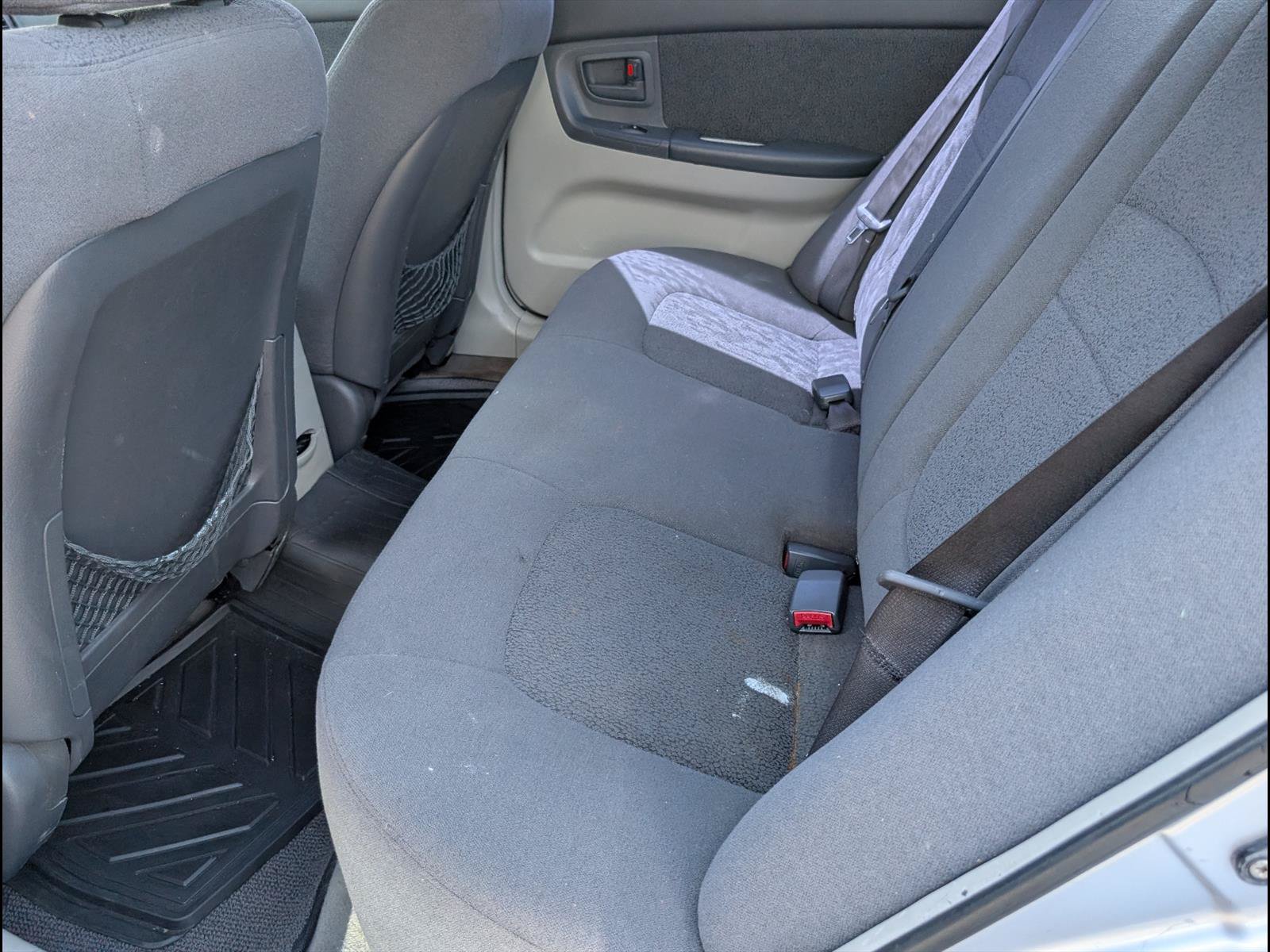 Used 2005 Kia Spectra LX FWD image 15