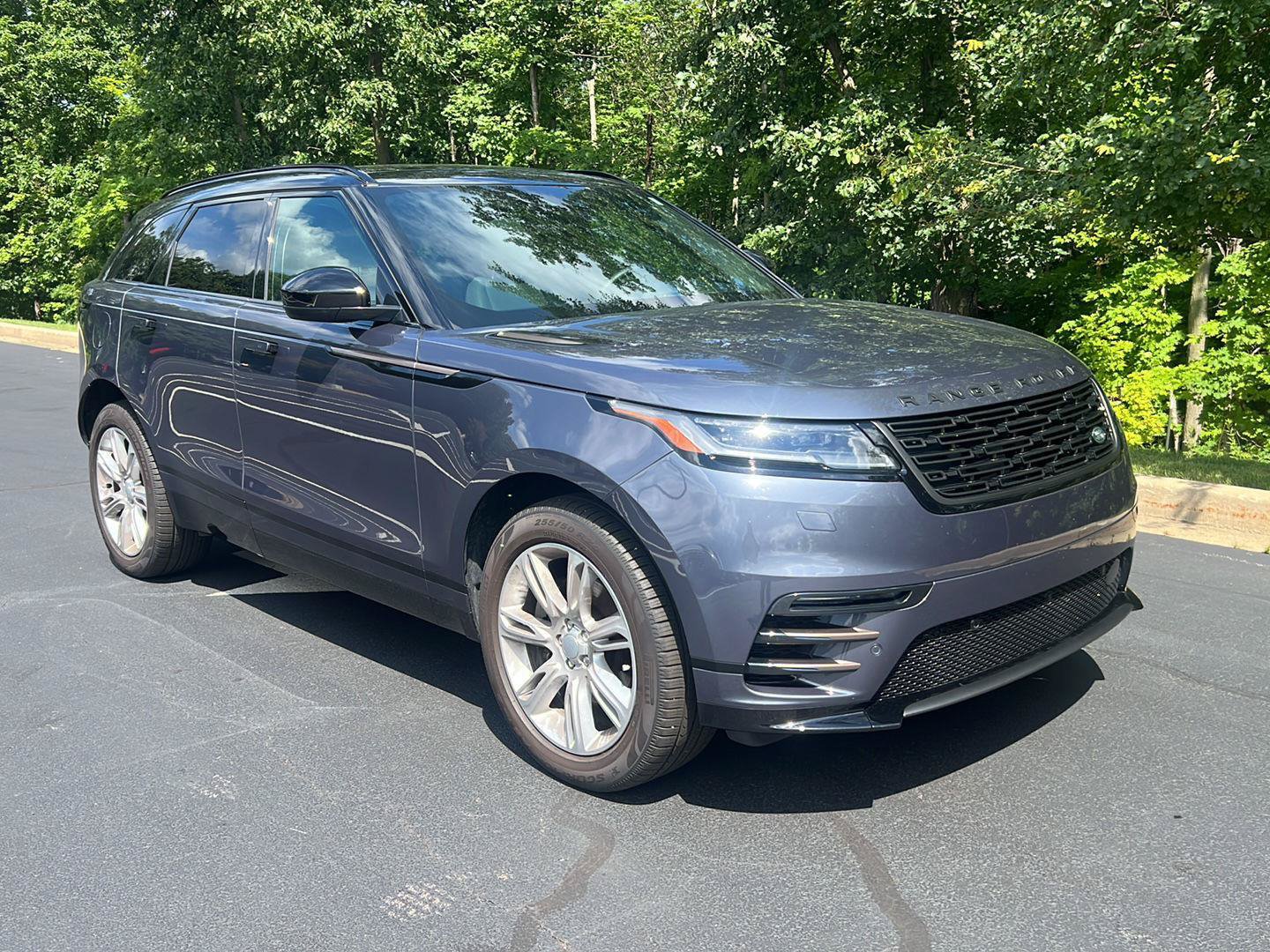 Certified 2024 Land Rover Range Rover Velar Dynamic SE AWD/4WD image 7