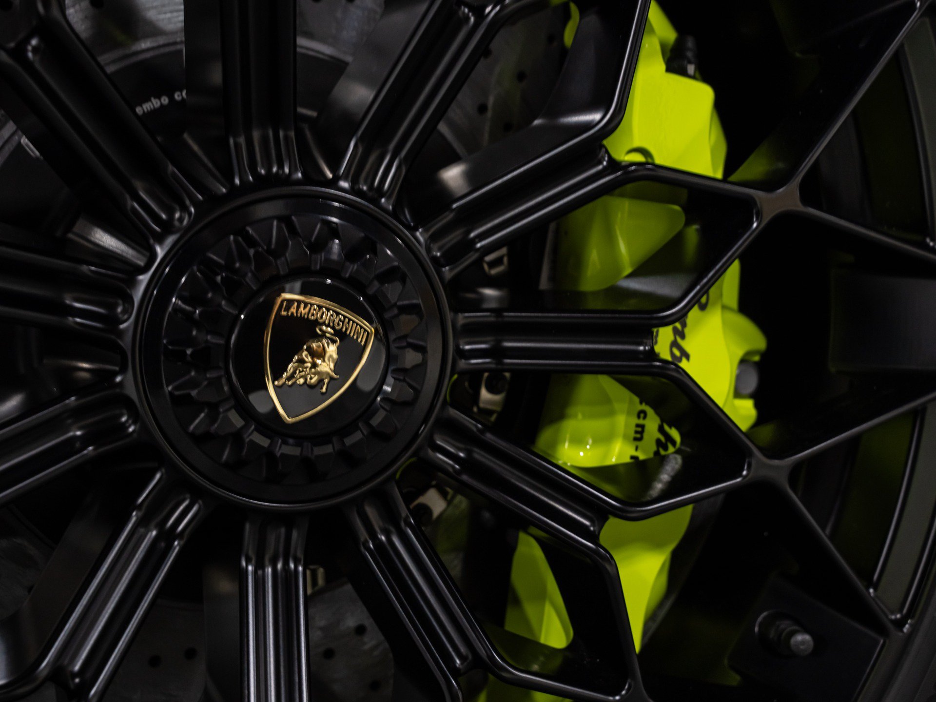 Used 2023 Lamborghini Huracan STO RWD image 19